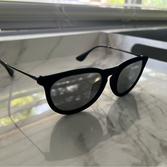 Ray-Bans - Picture 3 of 10